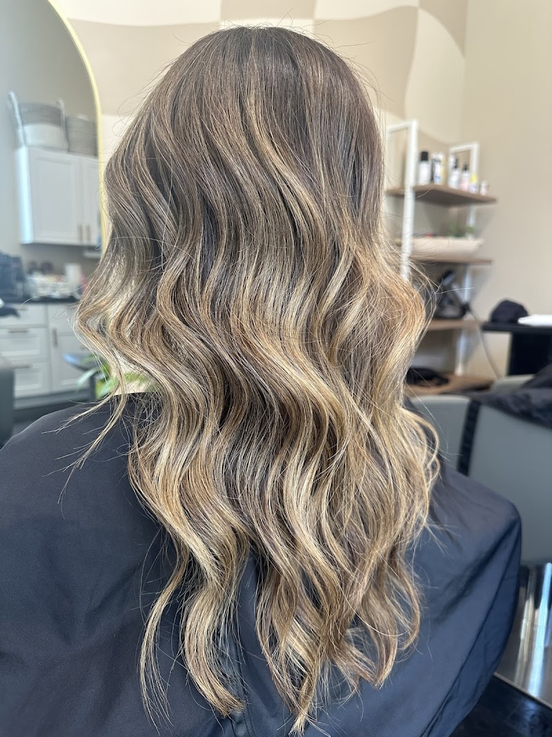 Cassandra Davis - Master Hairstylist photo 4