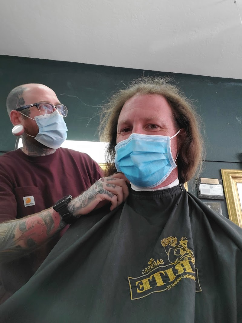 Fresh Cuts Barbershop photo 4