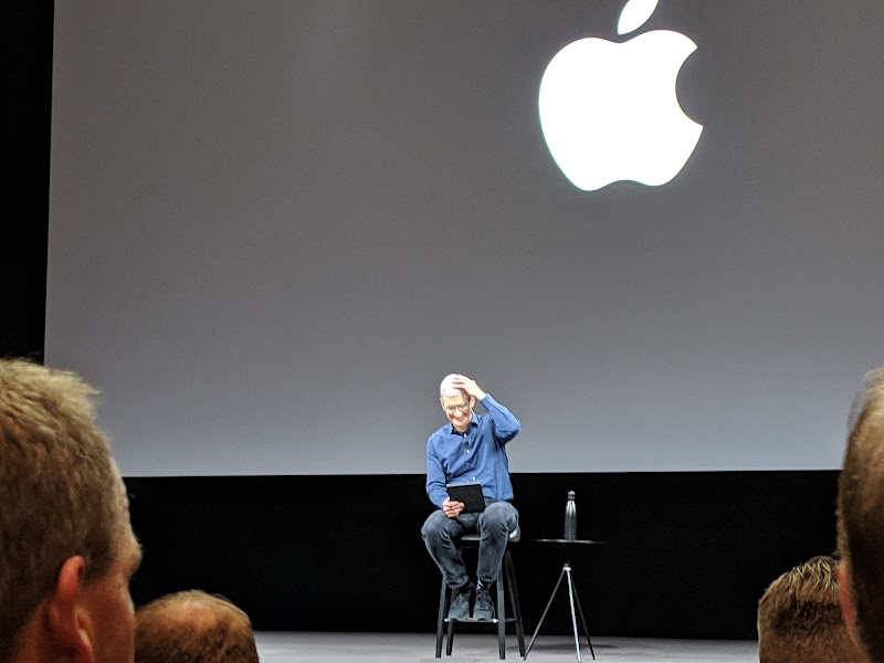 Steve Jobs Theater | Apple Park photo 3