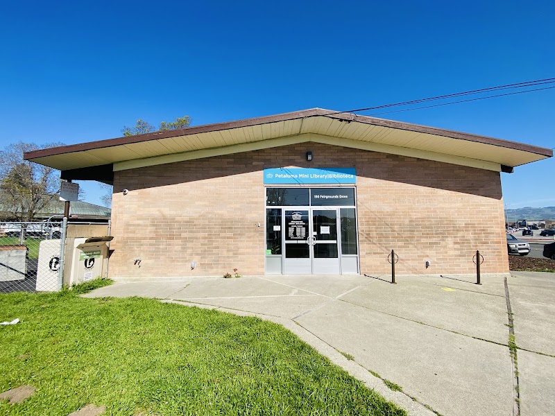 Photo of Petaluma Mini Library