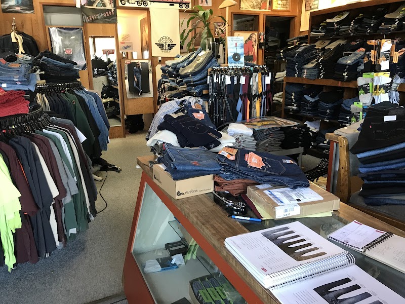 Photo of Jeans to-A-T
