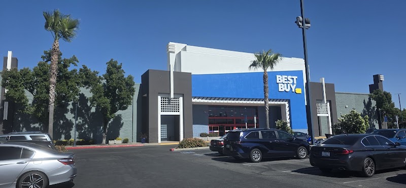 Photo of Hacienda Crossings Shopping Center