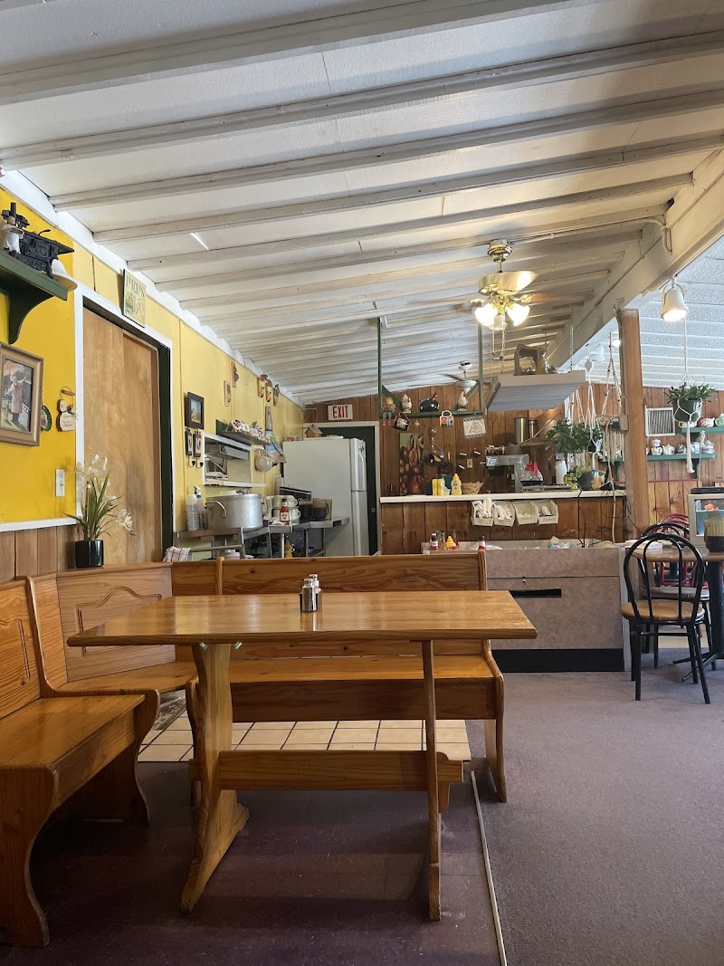 Joanne's Family Restaurant photo 3