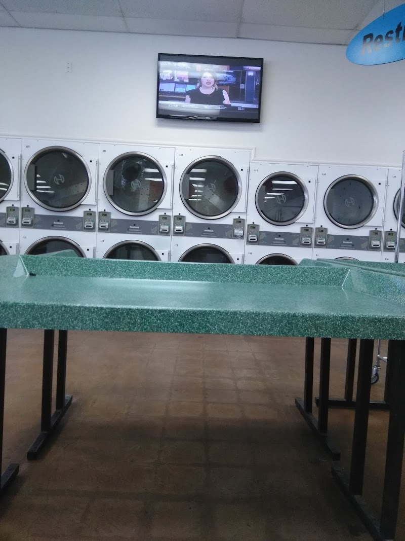 Washateria SuperWash Card Laundry Odessa photo 2