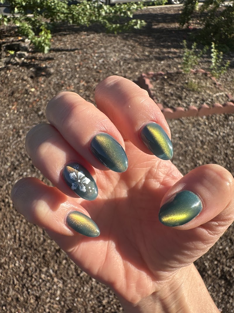 Puffin Nails photo 5
