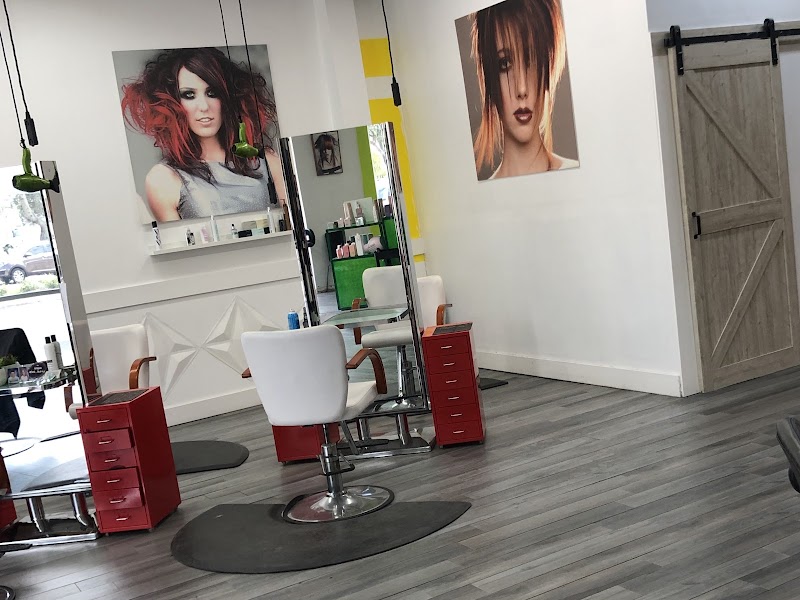 Photo of Salon Roxy