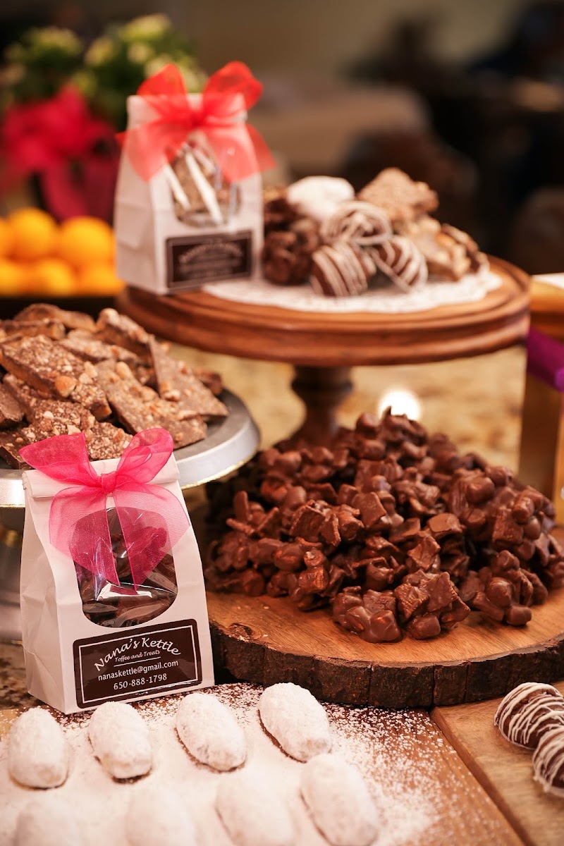 Photo of Nana's Kettle, Toffee and Treat
