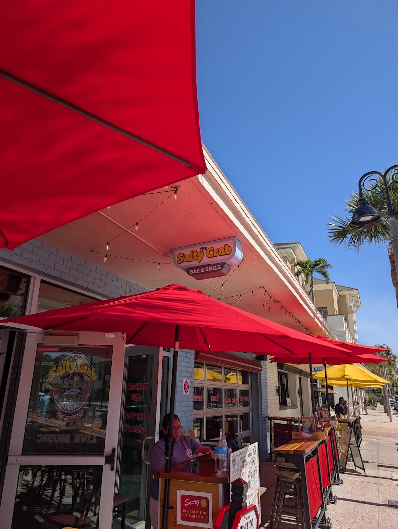 The Salty Crab Bar & Grill North Beach photo 5