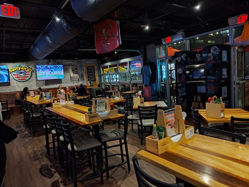 The Salty Crab Bar & Grill North Beach photo 4