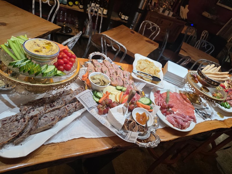 de Vine Wine & Beer + Food photo 2