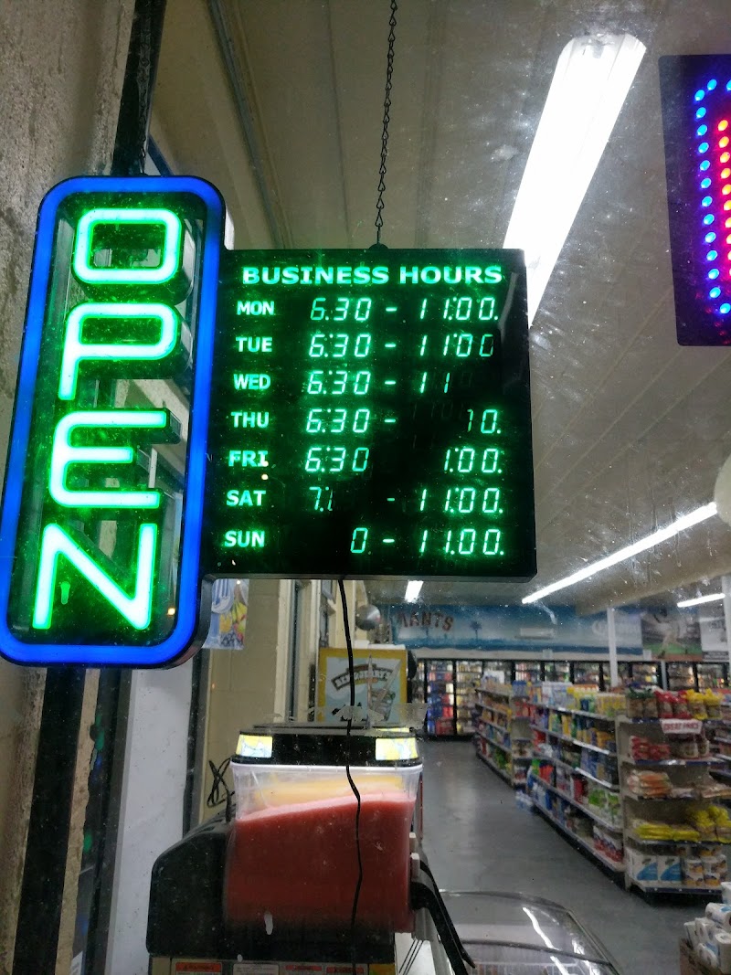 Cloverdale Food & Liquor Center photo 2