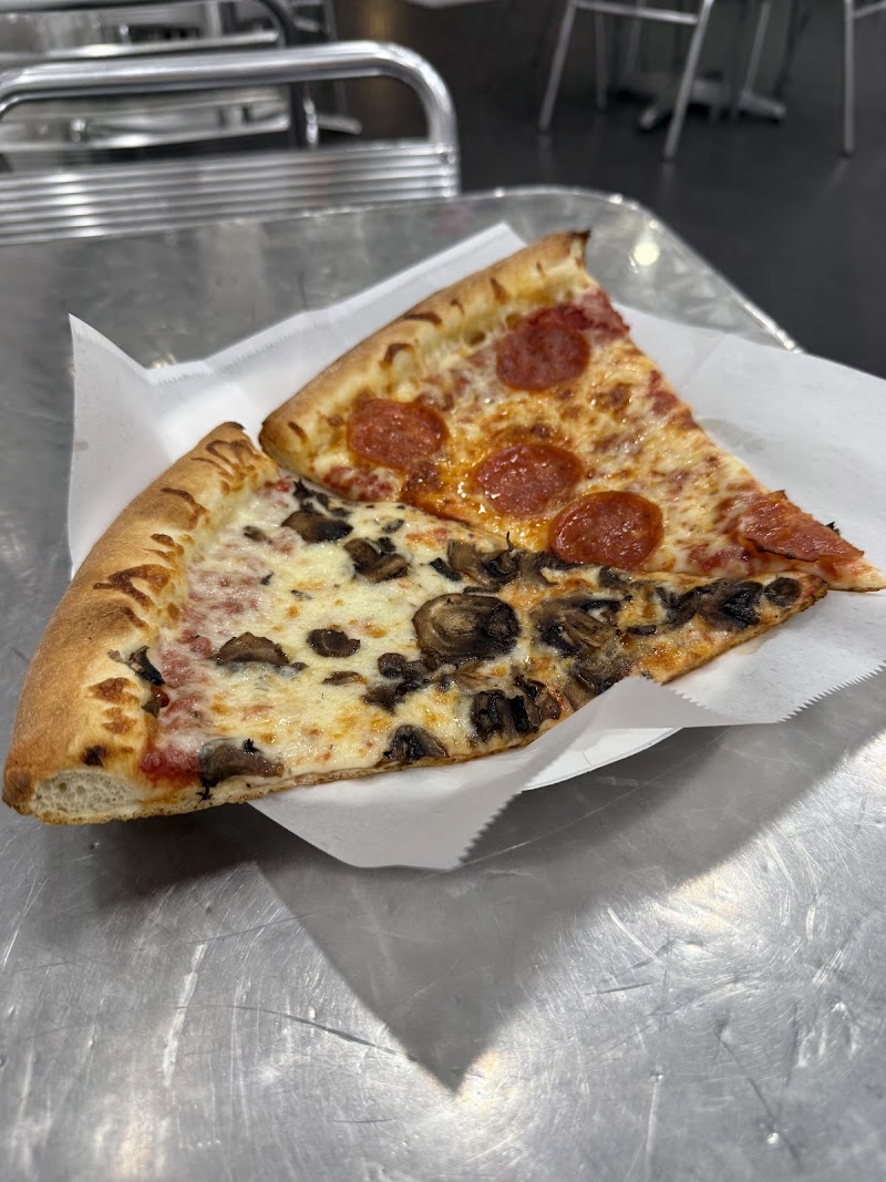 Pizzarito NY Pizza By The Slice photo 4