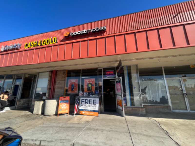 Boost Mobile photo 4