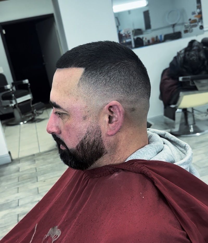 Elias The Barber photo 2