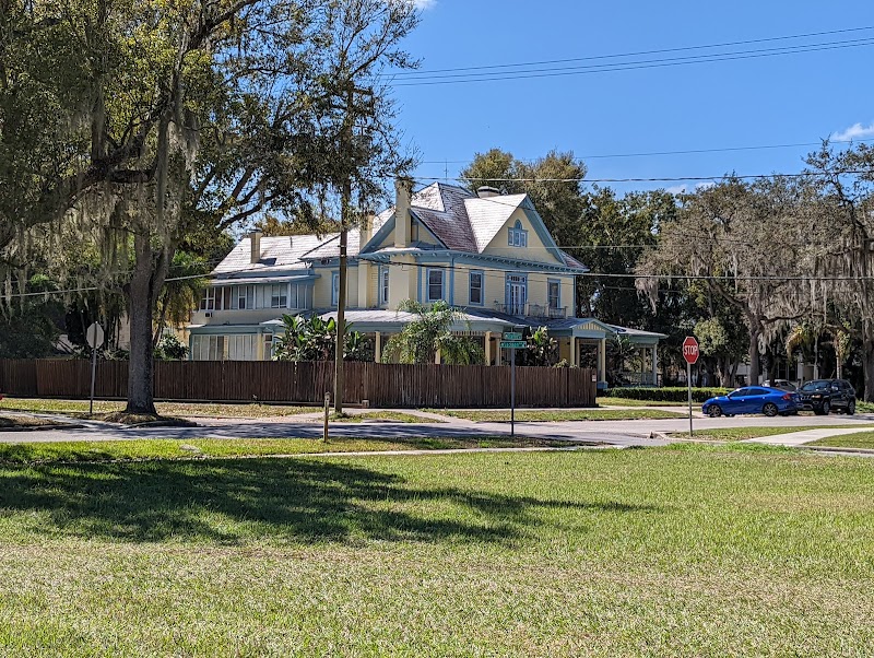 Benjamin Franklin Holland House photo 2