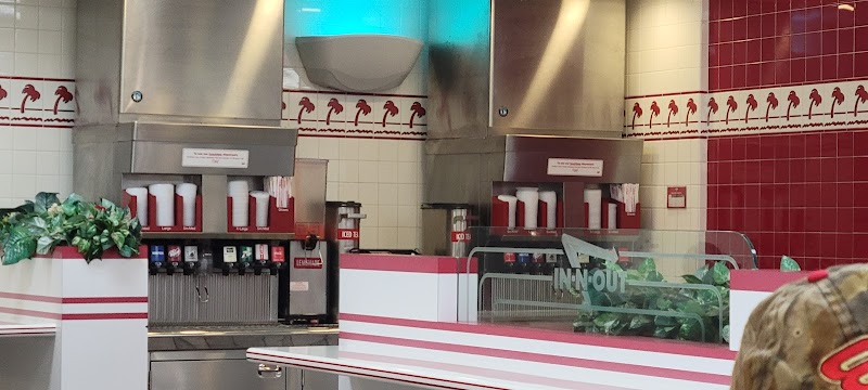 Photo of In-N-Out Burger