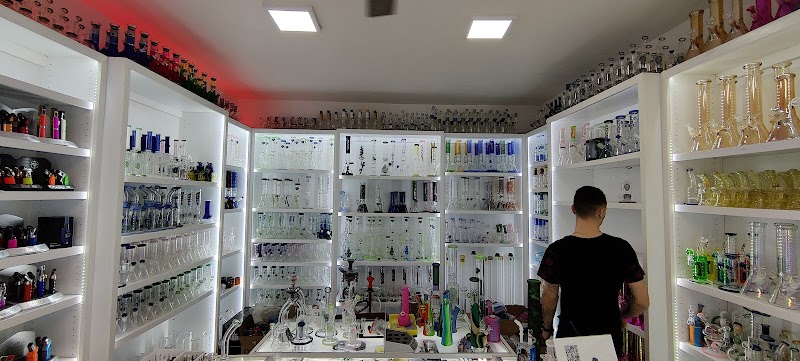 Marana Smoke Shop photo 4