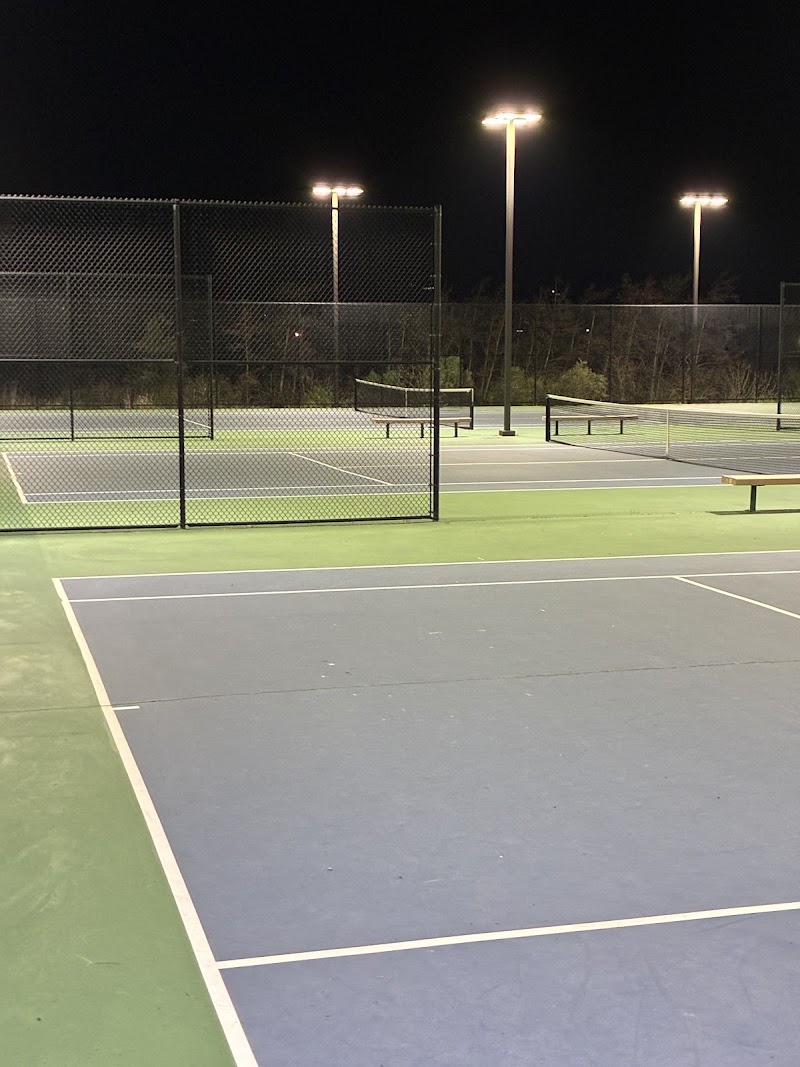 Tennis Courts photo 3