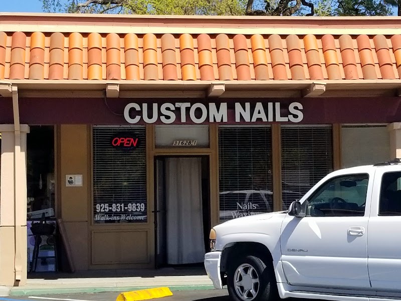 Custom Nails photo 4
