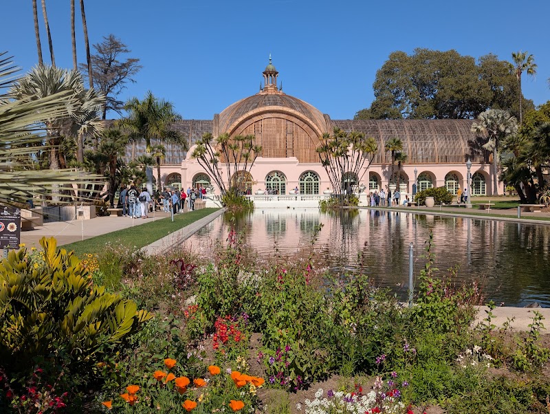 Botanical Building photo 2