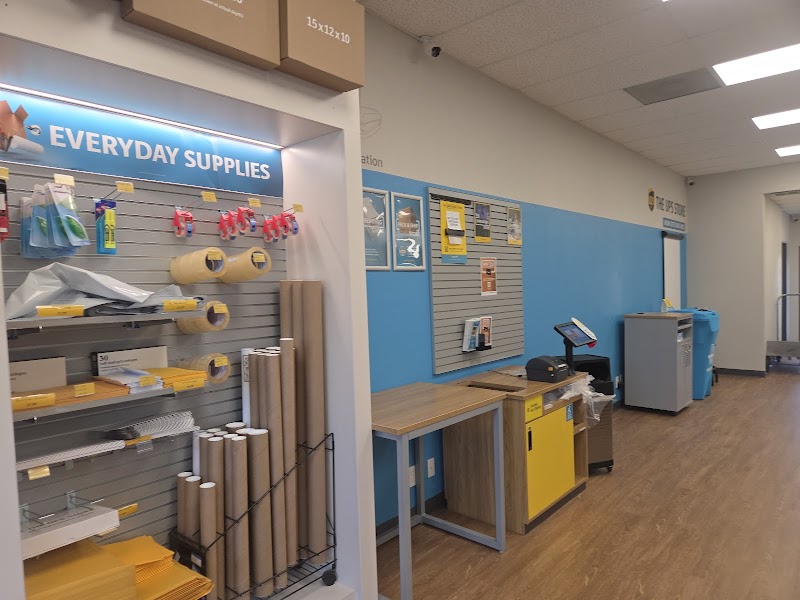 The UPS Store photo 2