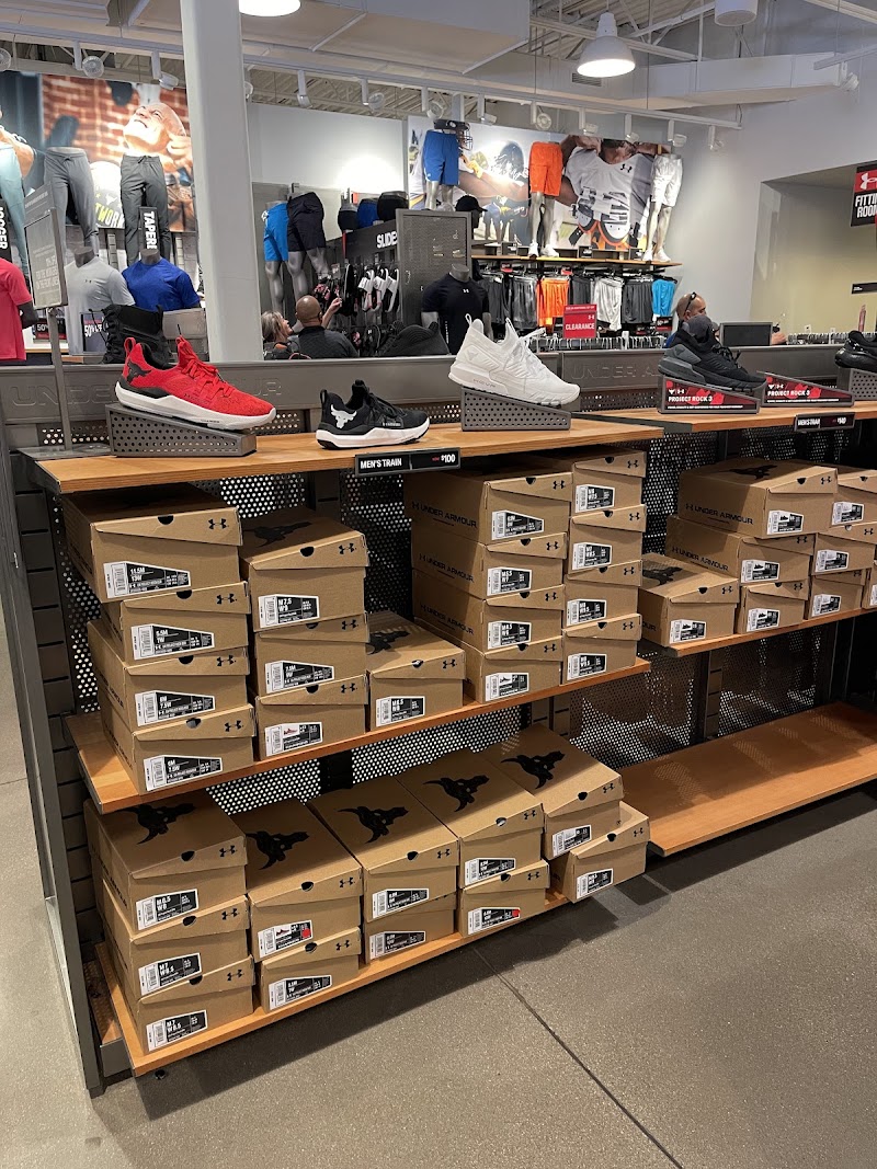 Under Armour Factory House - Tucson Premium Outlets photo 5