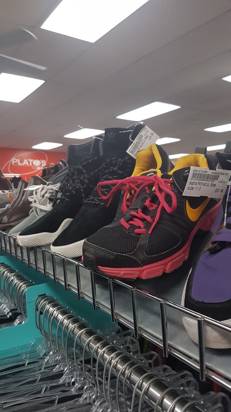 Plato's Closet photo 3
