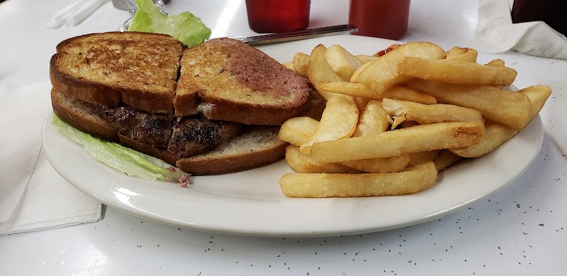 Val's Burgers photo 2
