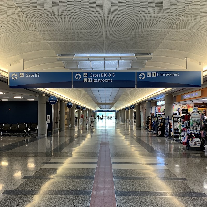 Richmond International Airport photo 4