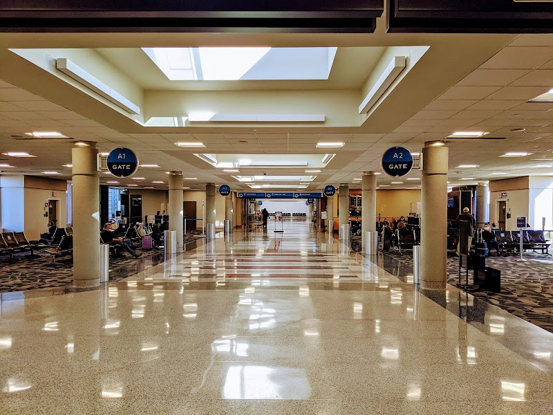 Richmond International Airport photo 2