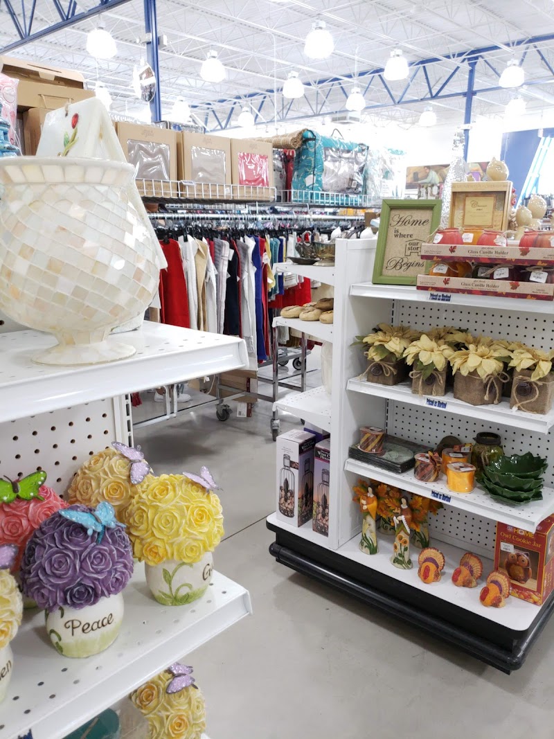 Goodwill Thrift Store and Donation Center photo 2
