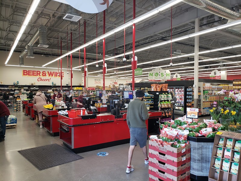 Grocery Outlet photo 2