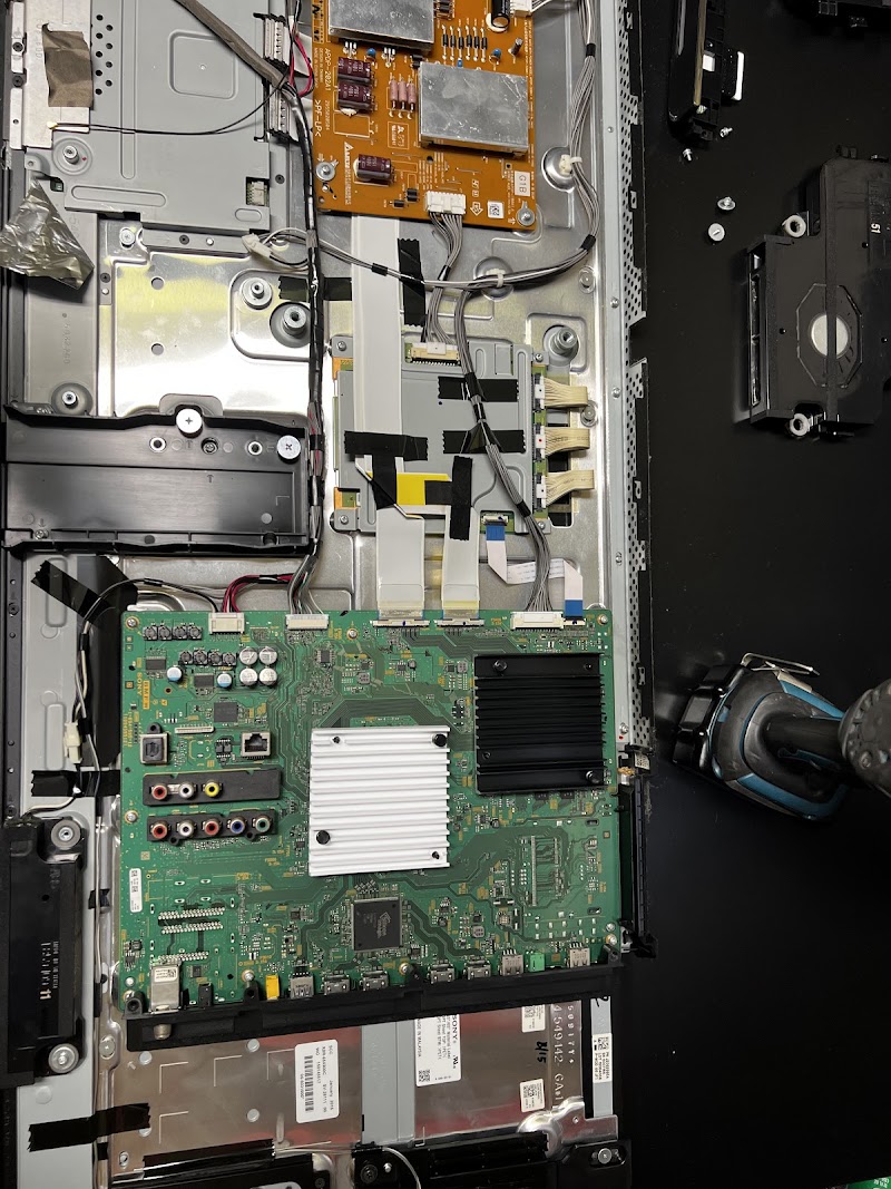 iTekh Electronics photo 3