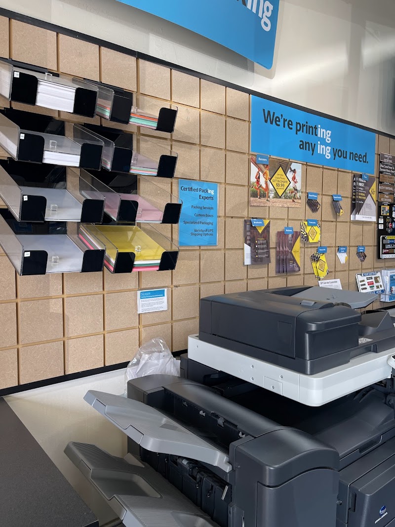 The UPS Store photo 3