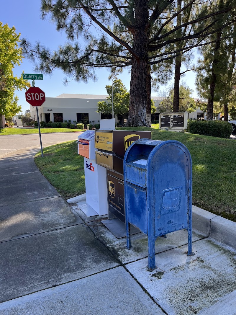 FedEx Drop Box photo 4