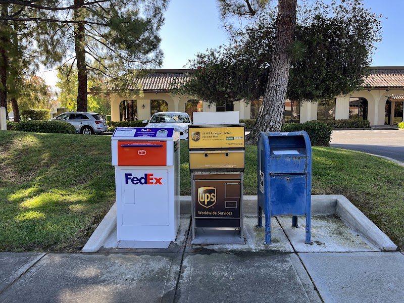 FedEx Drop Box photo 2