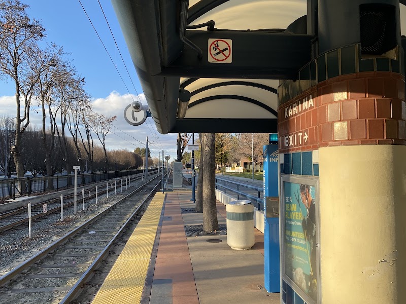 Karina Court Station (0) photo 3