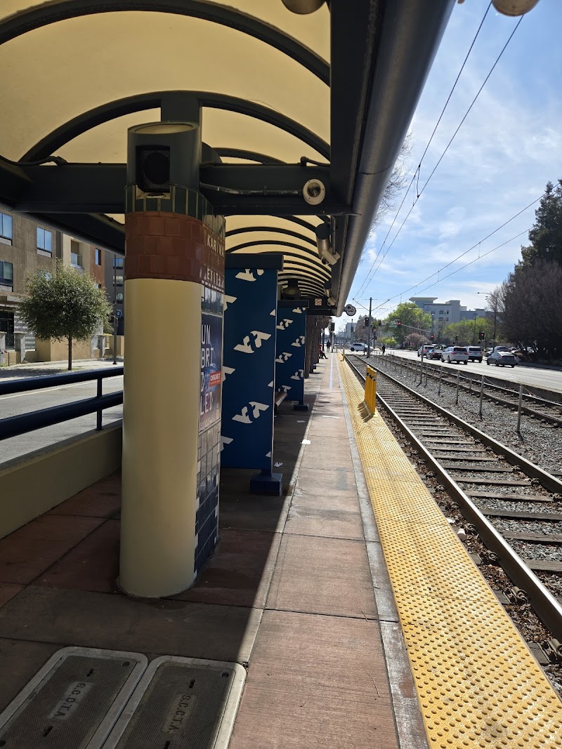 Karina Court Station (0) photo 5