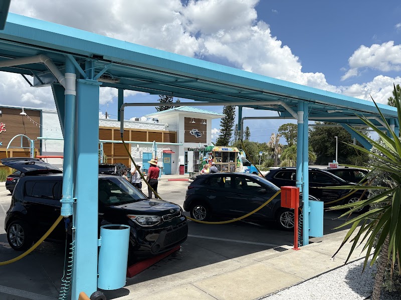 Woodie's Wash Shack - 66th Street photo 4