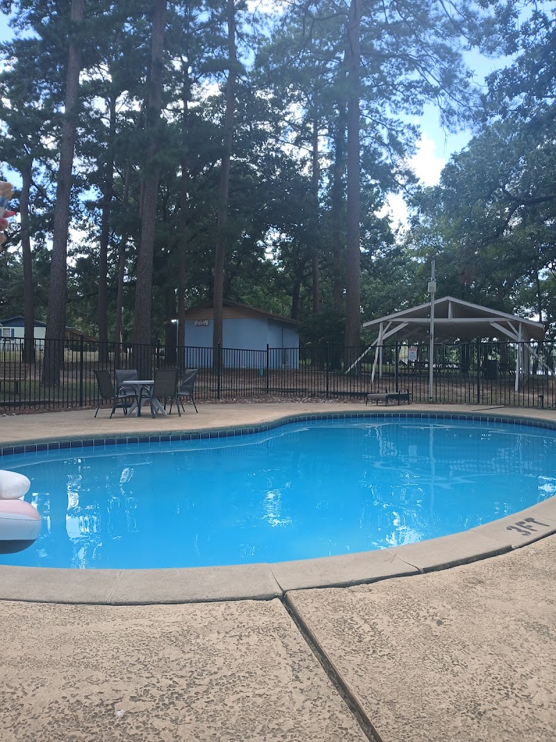 Crockett Lakefront Rv Resort & Marina photo 3