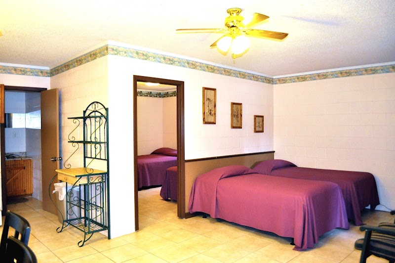 Crockett Lakefront Rv Resort & Marina photo 2