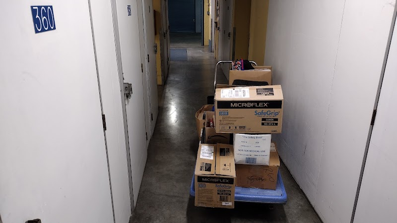 Hayward Storage photo 2