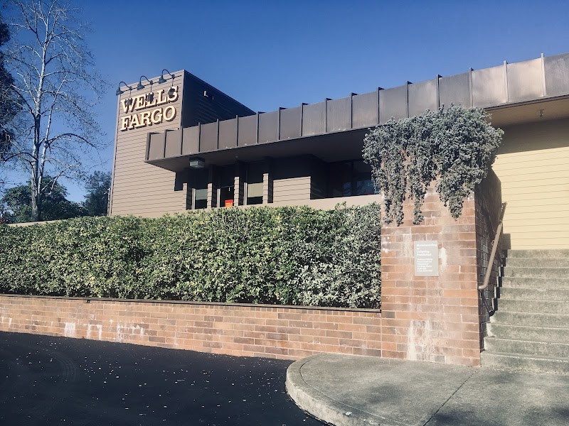 Wells Fargo Bank photo 3
