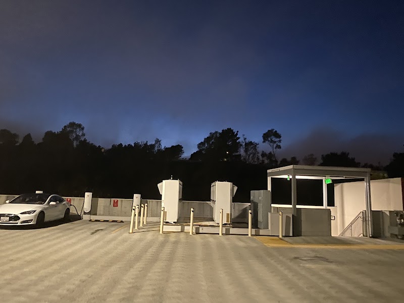 Tesla Supercharger photo 2
