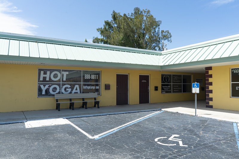 HOT YOGA LARGO photo 4