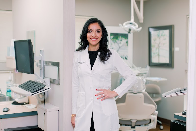 Dr. Jernell Escobar, DDS photo 2