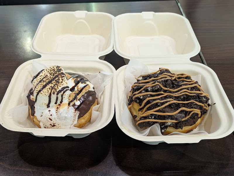 Sweet Retreat Donuts photo 5