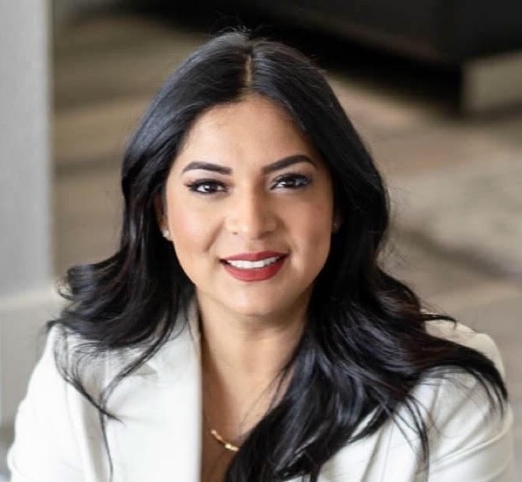 Photo of Cristina Bales, REALTOR | Fohl Realty & Investments