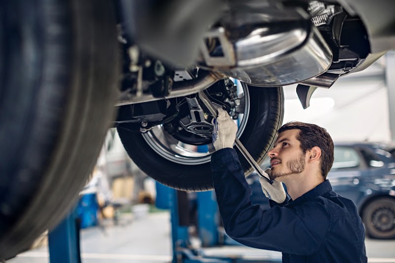 UCS Auto Repair photo 4