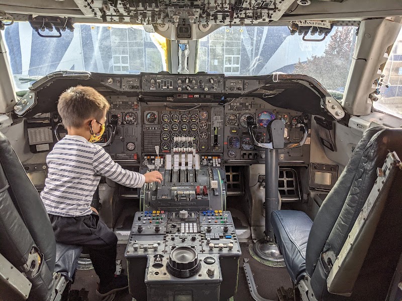 Hiller Aviation Museum photo 5